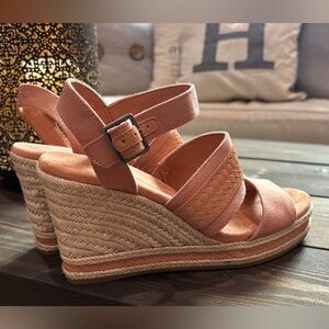 Tom wedges